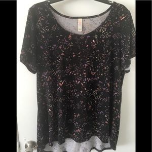 XL LULAROE CLASSIC T